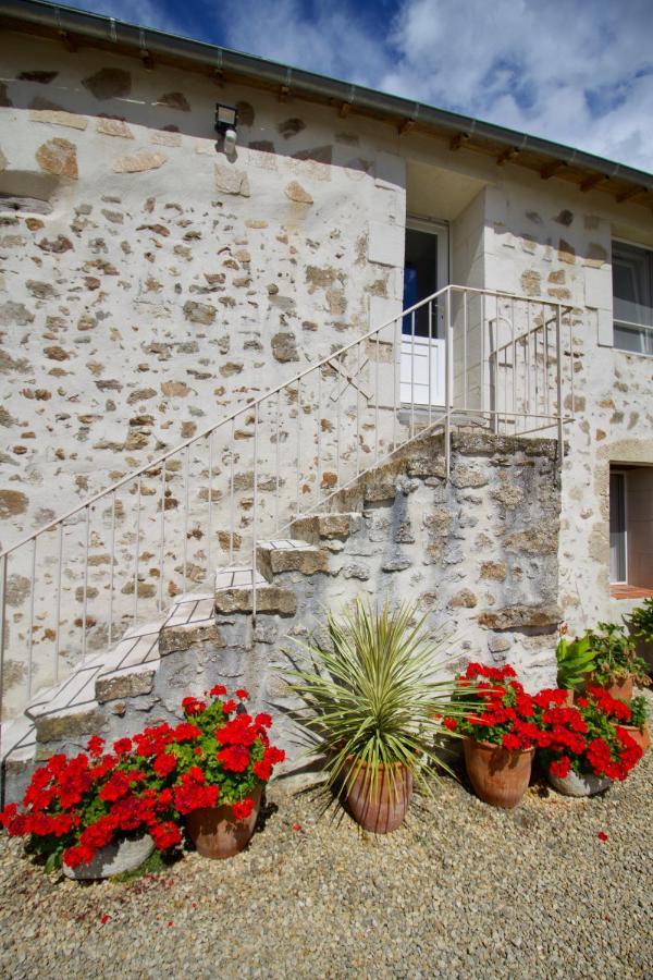 O Trois Oliviers Bed & Breakfast Louin Eksteriør bilde