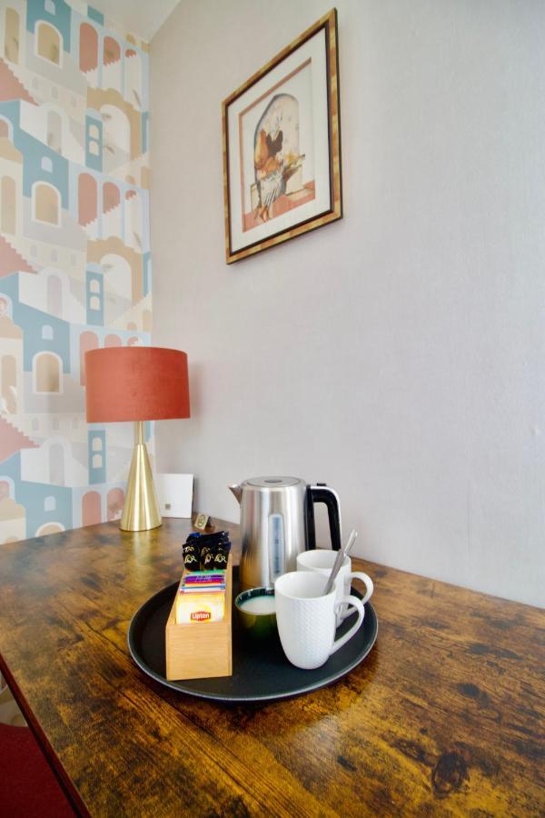 O Trois Oliviers Bed & Breakfast Louin Eksteriør bilde