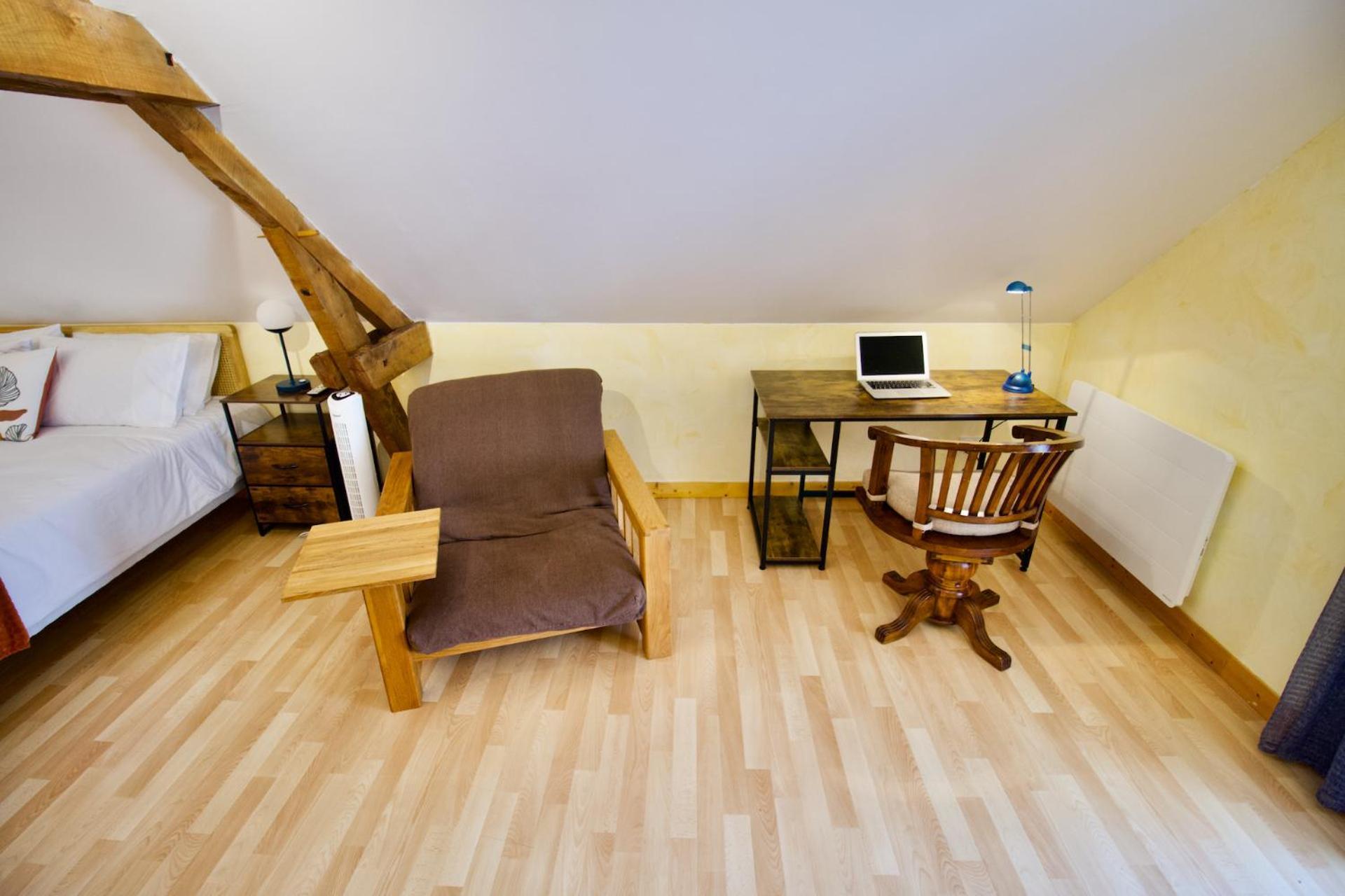 O Trois Oliviers Bed & Breakfast Louin Eksteriør bilde
